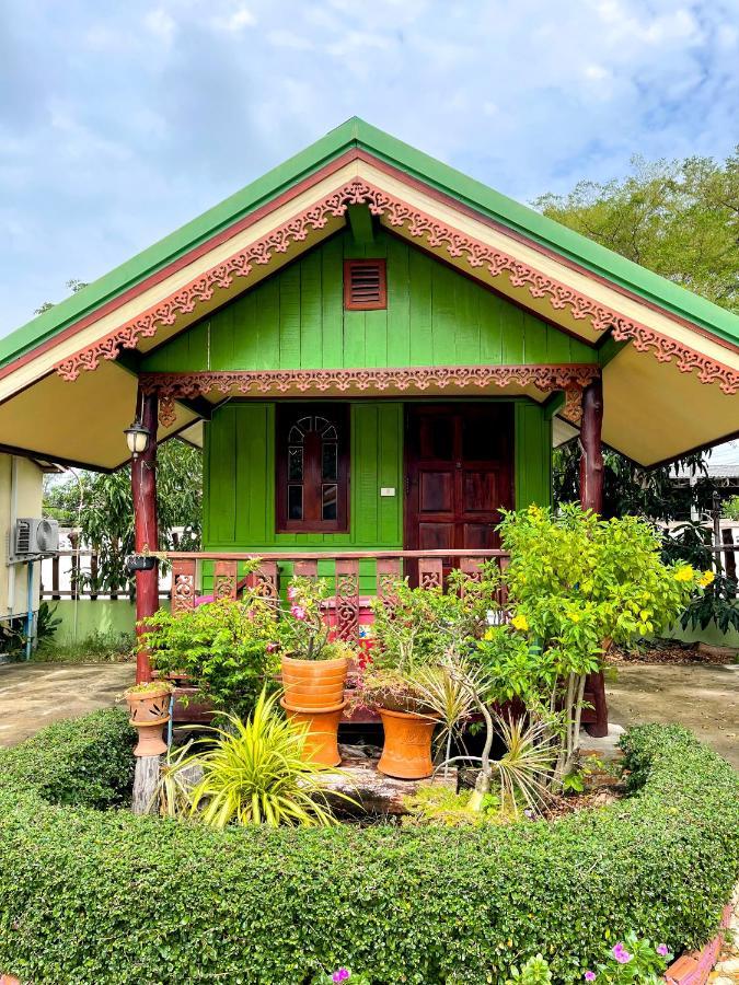 Ruanmai Style Resort 1 Ban Nong Nam Khan Exteriör bild
